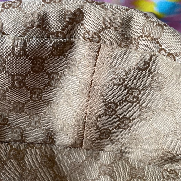 Final Sale! Gucci Tote Bag - Picture 8 of 15